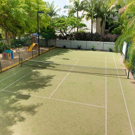 גולד קוסט Sandy Point Beach Resort מראה חיצוני תמונה
