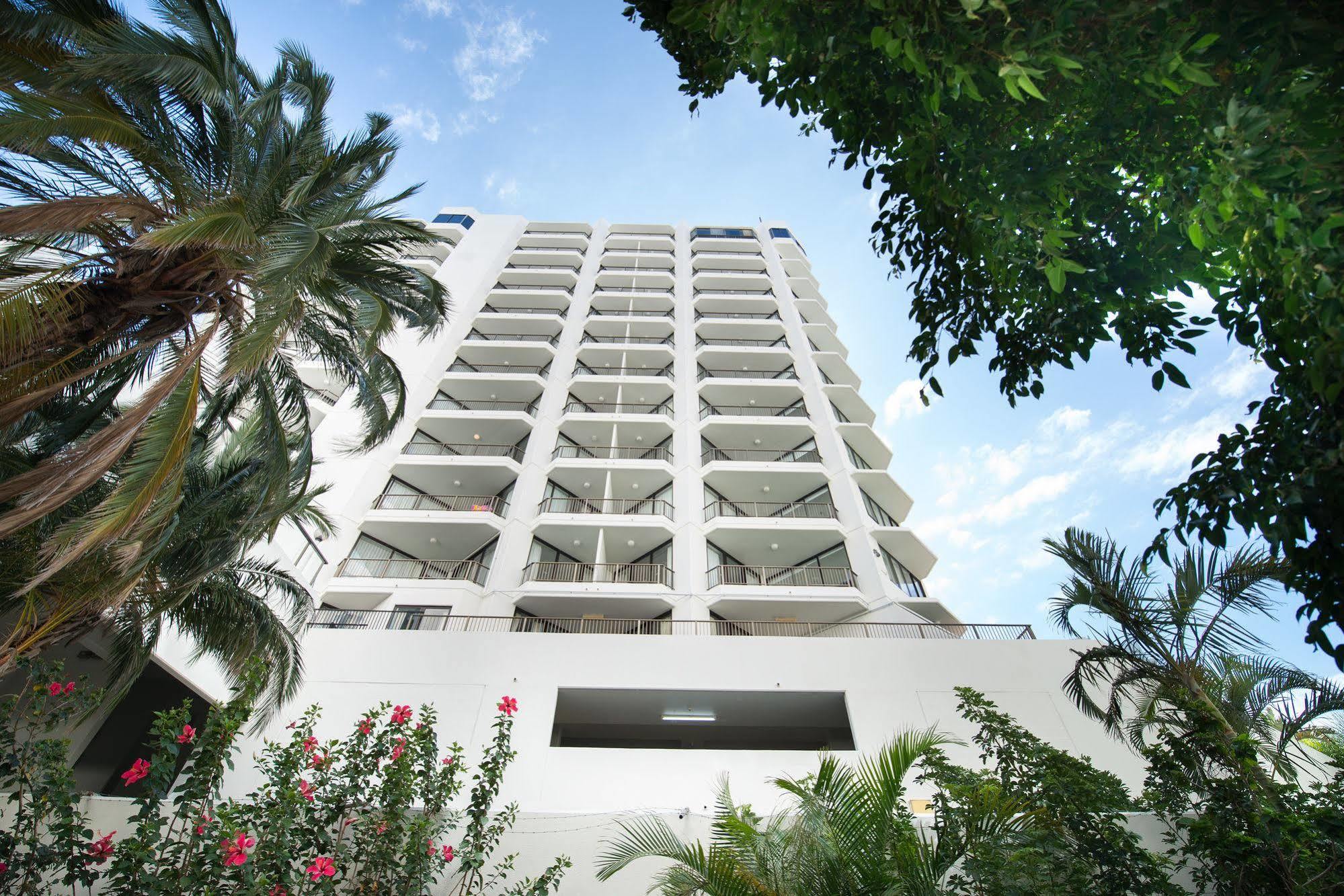 גולד קוסט Sandy Point Beach Resort מראה חיצוני תמונה